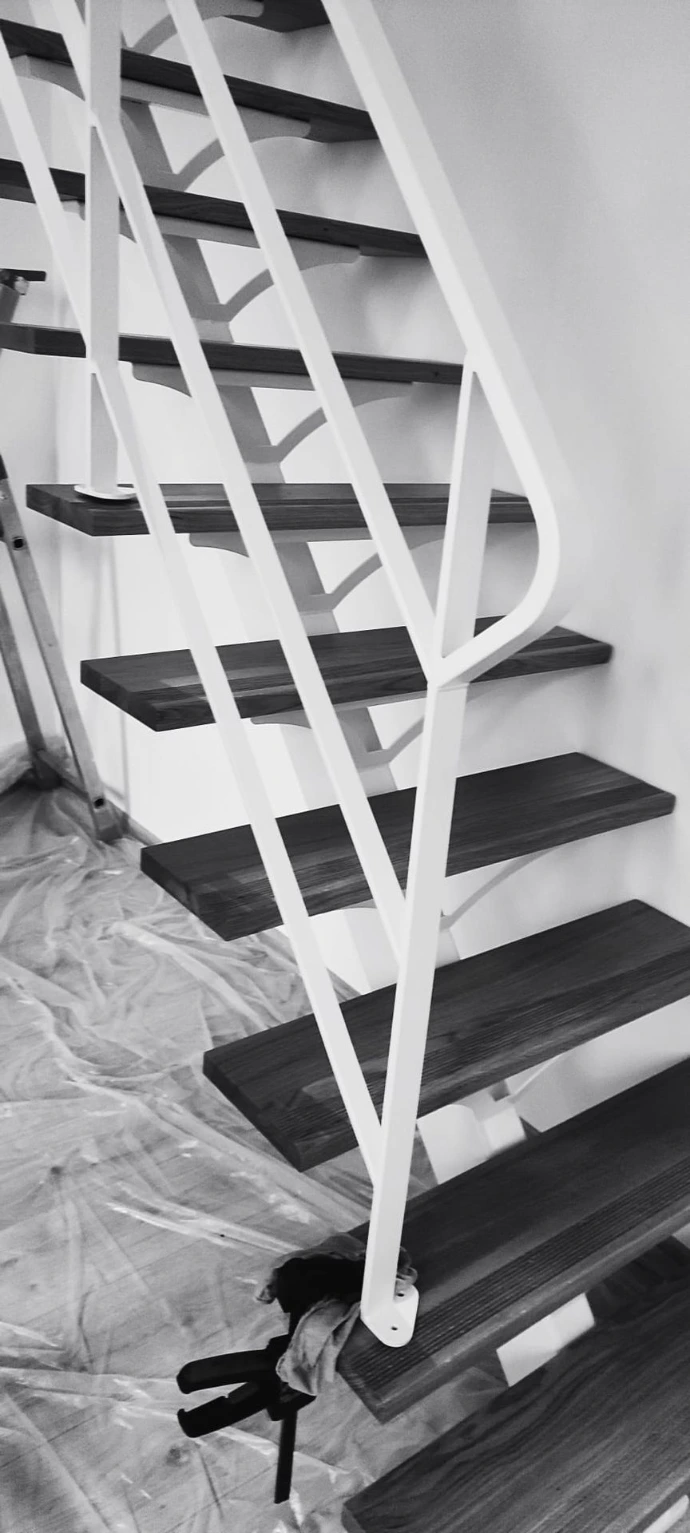 Escalier métallique sur mesure réalisé par ATM17 à pons jonzac
