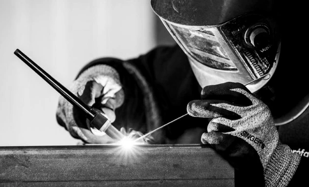 Soudure et fabrication d'ouvrages métalliques dans l'atelier ATM17 tig mig mag