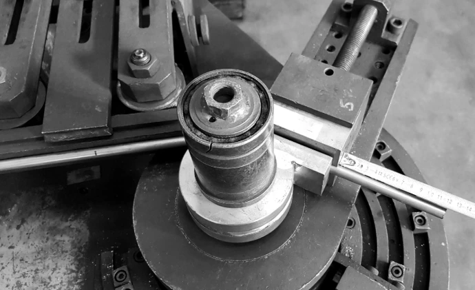 Fabrication et assemblage de pièces métalliques en atelier ATM17